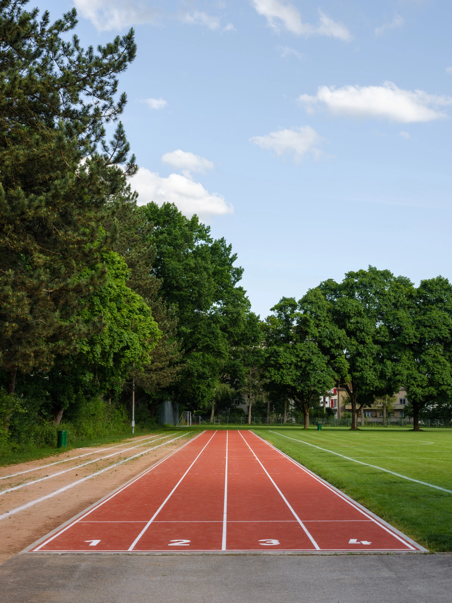201727 Gymnasium Neufeld Bern Bild 5*