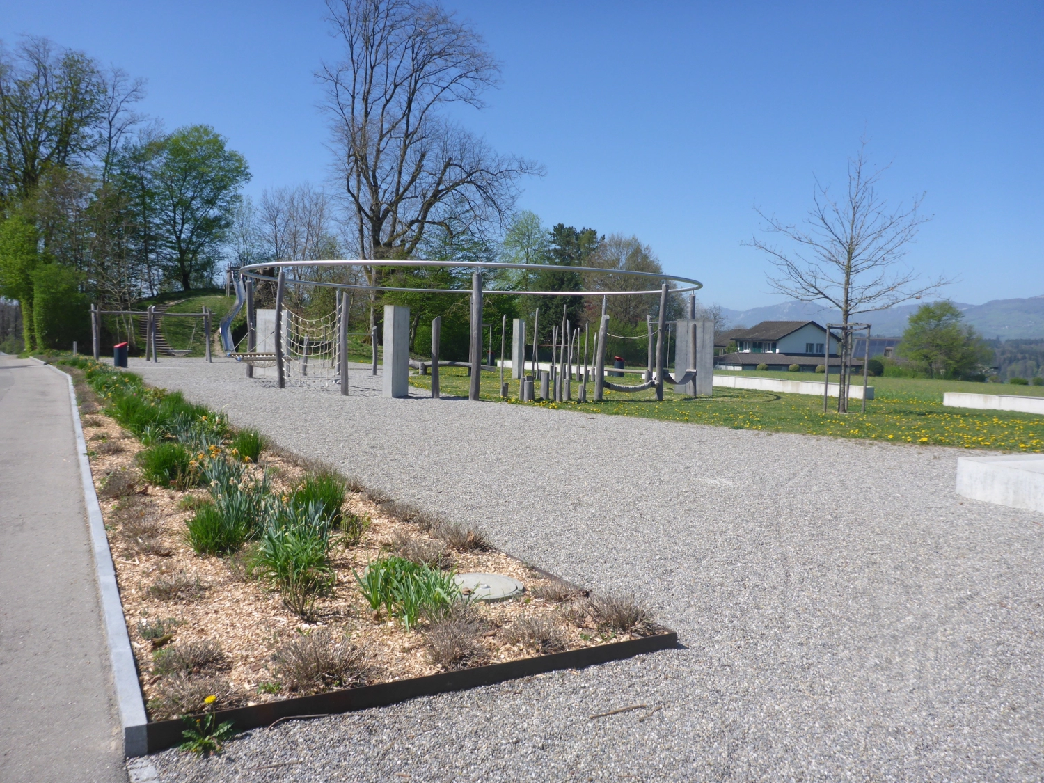 201437 Spielplatz Muniberg Aarwangen Bild 2*