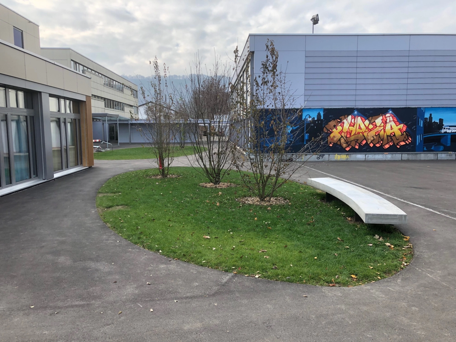 201627 Schulhaus Schlossmatt Münsingen Bild 1*