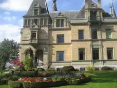 201526 Schloss Hünegg Hilterfingen Bild 1*
