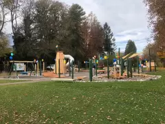 201714 Generationenspielplatz Bonstettenpark Thun Bild 4*