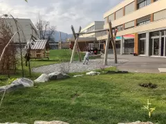 201627 Schulhaus Schlossmatt Münsingen Bild 1*